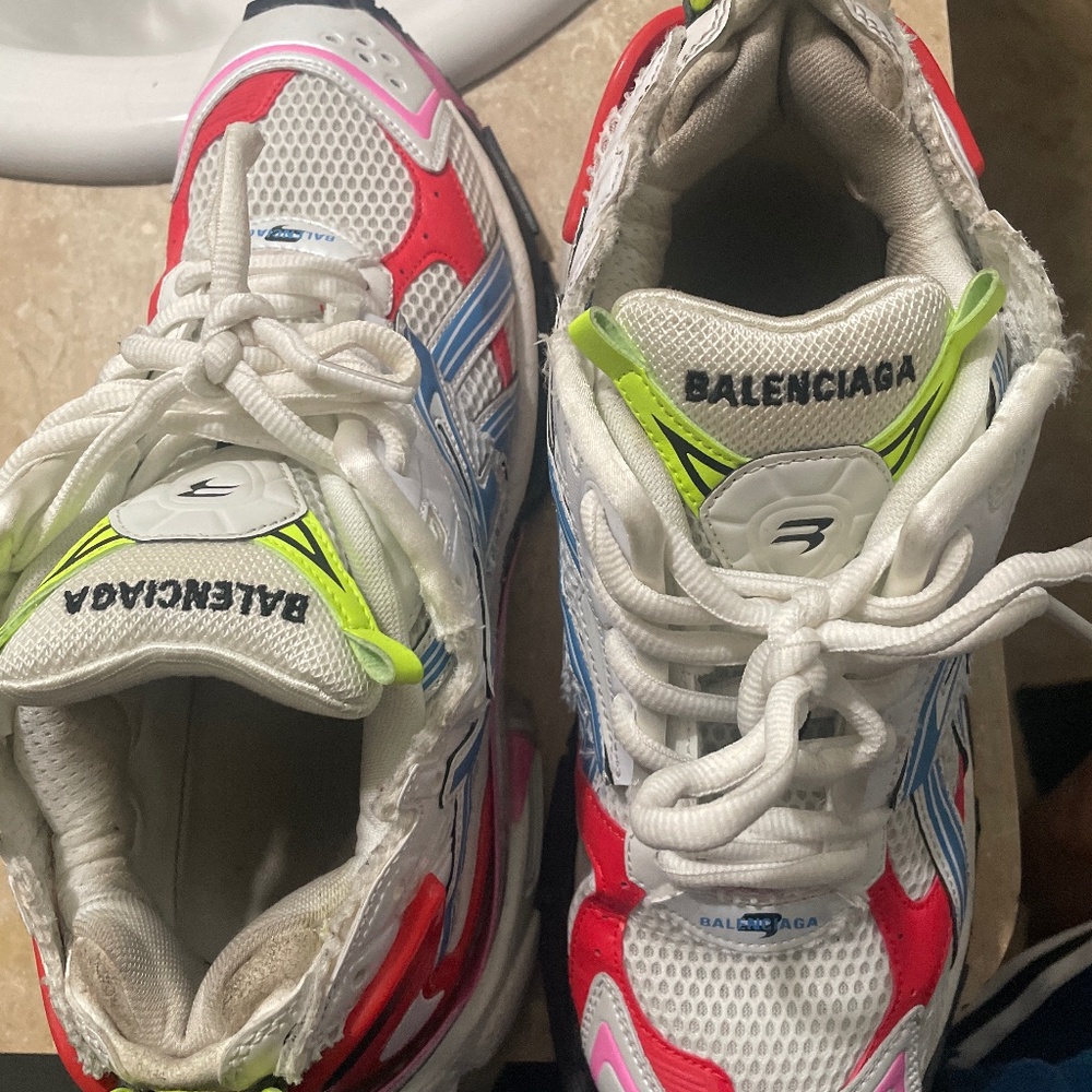 Balenciaga runners multi color